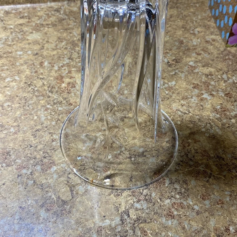 Elegant clear crystal Geometric Accent Vase with Scalloped Rim